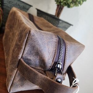 Leather Travel Bag Bronze Colored Zipper Doppo Kit holder - Toiletry Bag